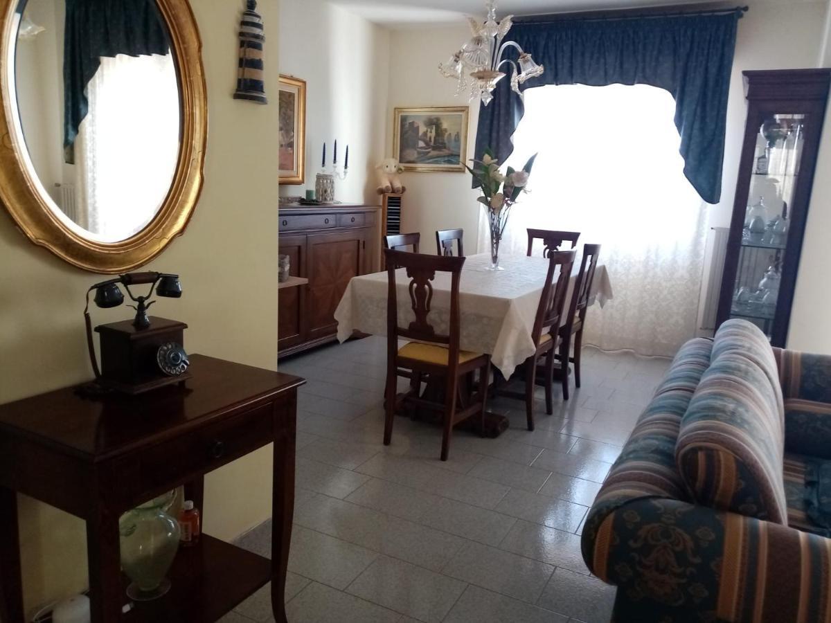 Le Stanze Di Botticelli Bed & Breakfast แตร์โมลิ ภายนอก รูปภาพ